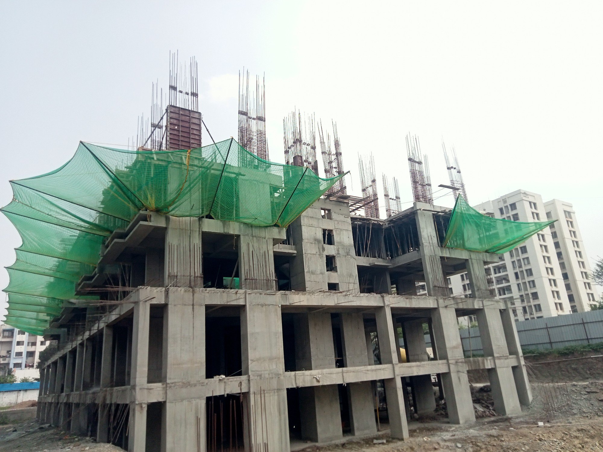 4MM PP Machine Knotted Fish Net with Monofilament Triple Layer Safety Net