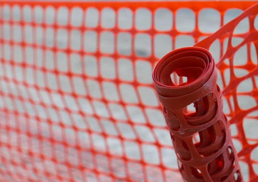 Barricading Warning Nets