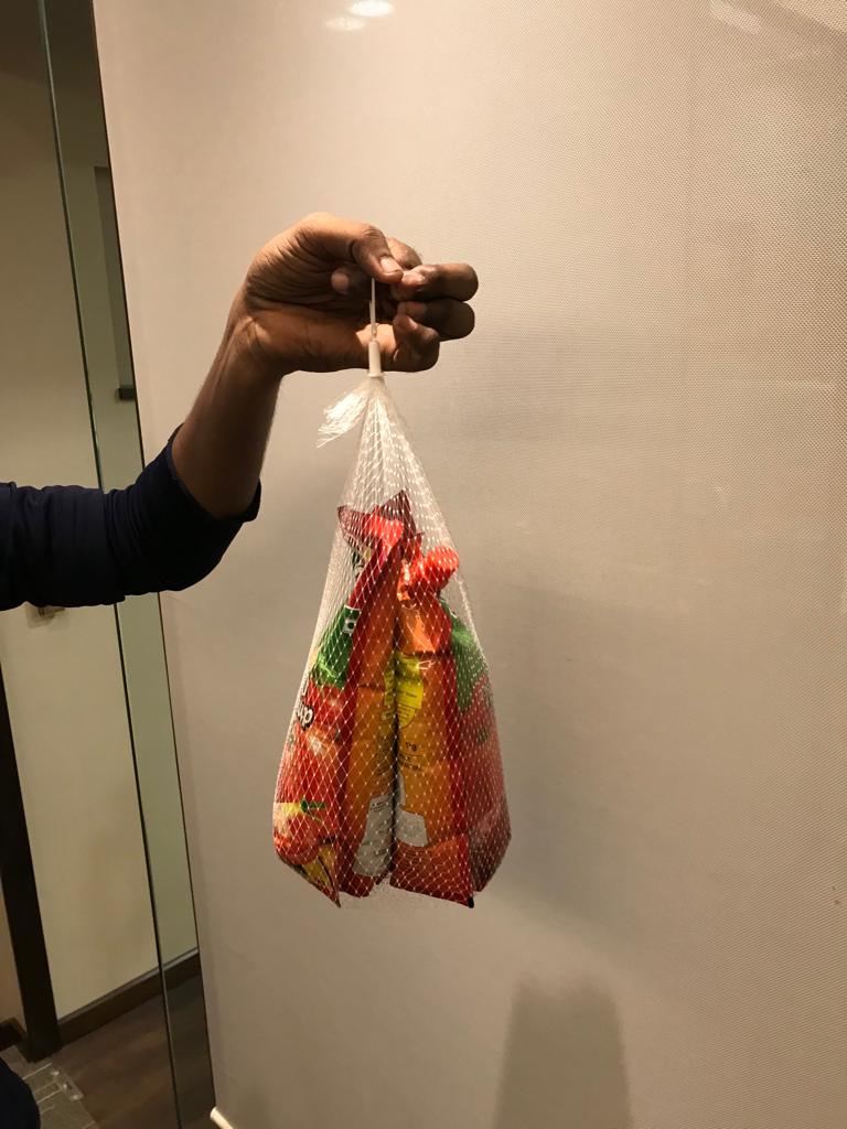 Salamah packaging locks for heavy products