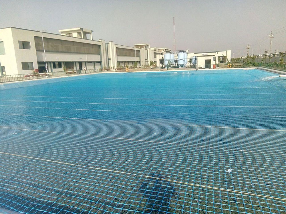 safety net to cover water tanks at factories